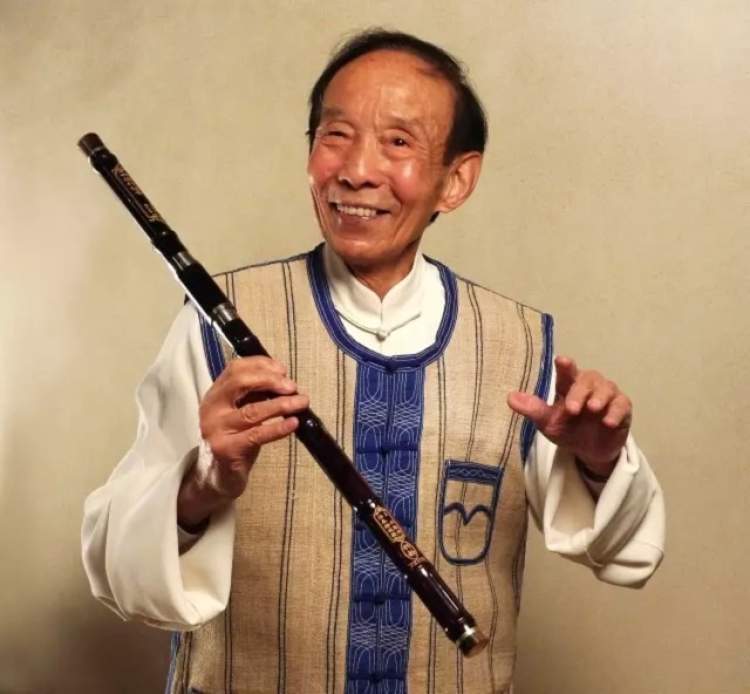 陆春龄
